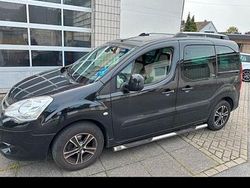 Schwarz Gebraucht 2012 Citroën Berlingo Van / Kleinbus | 6.995 € (Etwas zu teuer)