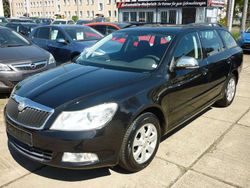 Schwarzmagic perleffekt Gebraucht 2010 Skoda Octavia Ambiente Kombi | 7.500 € (Guter Preis)