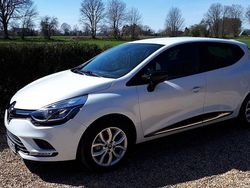 Weiß Gebraucht 2020 Renault Clio V Collection Kleinwagen | 9.990 € (Fairer Preis)