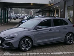 Shadow grey Neu 2024 Hyundai i30 N Line Limousine | 28.490 € (Etwas zu teuer)