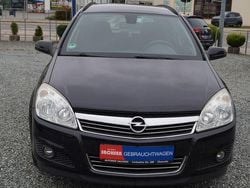 Schwarz Gebraucht 2009 Opel Astra Edition Kombi | 3.790 € (Etwas zu teuer)