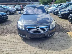 Blau Gebraucht 2009 Opel Insignia Cosmo Kombi | 1.950 € (Superpreis)