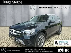 Lack obsidianschwarz (metallic) Gebraucht 2021 Mercedes GLC300e SUV | 34.849 € (Fairer Preis)