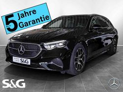 Unilack schwarz uni Gebraucht 2025 Mercedes E220 Kombi | 66.799 €