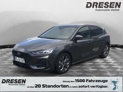 Metallic) (grau Gebraucht 2023 Ford Focus ST-Line Limousine | 20.450 € (Guter Preis)