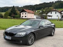 Beige Gebraucht 2012 BMW 730 Limousine | 14.500 €