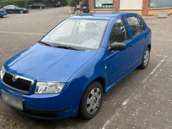 Blau Gebraucht 2001 Skoda Fabia Limousine | 899 € (Guter Preis)