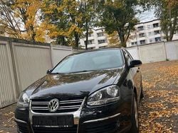 Schwarz Gebraucht 2008 VW Jetta Limousine | 3.100 € (Guter Preis)