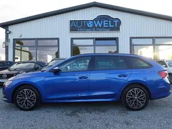Raceblau metallic Gebraucht 2020 Skoda Octavia Kombi | 18.990 € (Fairer Preis)
