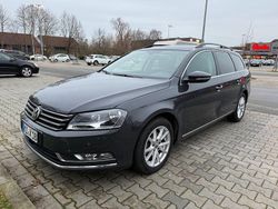 Grau Gebraucht 2011 VW Passat Kombi | 5.590 € (Fairer Preis)