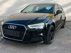 Schwarz Gebraucht 2017 Audi A3 Sportback Basis Limousine | 15.500 € (Fairer Preis)