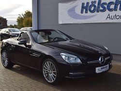Obsidianschwarz Gebraucht 2015 Mercedes SLK200 Cabrio | 21.950 € (Fairer Preis)