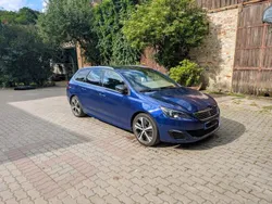 Blau Gebraucht 2016 Peugeot 308 GT Kombi | 9.999 € (Guter Preis)