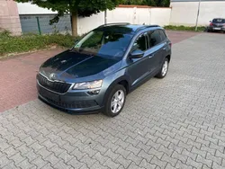 Grau Gebraucht 2019 Skoda Karoq SUV | 16.990 € (Fairer Preis)
