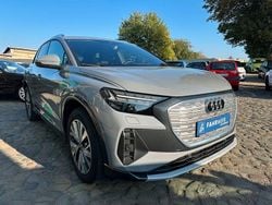 Grau Gebraucht 2024 Audi Q4 e-tron SUV | 37.777 € (Teuer)