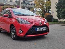 Rot Gebraucht 2018 Toyota Yaris Limousine | 10.000 € (Superpreis)