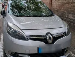 Gebraucht 2014 Renault Scénic III Bose Edition Van / Kleinbus | 8.750 € (Teuer)