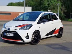 Weiß Gebraucht 2017 Toyota Yaris Kleinwagen | 20.990 €