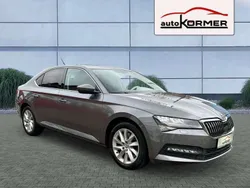 Graphitgrau metallic Gebraucht 2022 Skoda Superb Style Limousine | 30.880 € (Guter Preis)