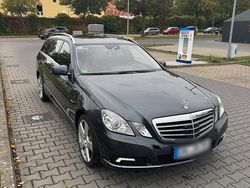 Grau Gebraucht 2010 Mercedes E350 Avantgarde Kombi | 6.900 € (Superpreis)