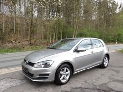 Silber Gebraucht 2015 VW Golf VII Comfortline Limousine | 13.699 € (Fairer Preis)