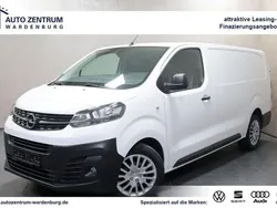 Weiß (metallic) Gebraucht 2022 Opel Vivaro Edition Van | 21.950 € (Superpreis)