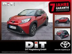 Chili red (3u4)/ black mica (2 Neu 2025 Toyota Aygo Kleinwagen | 16.890 €