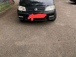 Schwarz Gebraucht 2003 Fiat Punto Limousine | 2.990 € (Teuer)