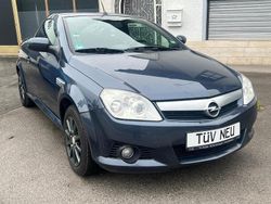 Schwarz Gebraucht 2006 Opel Tigra Cabrio | 2.800 € (Etwas zu teuer)