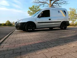 Grau Gebraucht 2004 Opel Combo Van / Kleinbus | 1.400 € (Guter Preis)