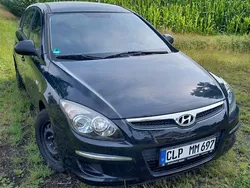 Schwarz Gebraucht 2010 Hyundai i30 Comfort Kombi | 3.590 € (Fairer Preis)