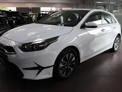 Weiß Neu 2025 Kia Ceed Limousine | 22.150 € (Superpreis)