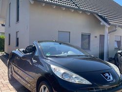 Schwarz Gebraucht 2007 Peugeot 207 CC Cabrio | 3.909 € (Etwas zu teuer)