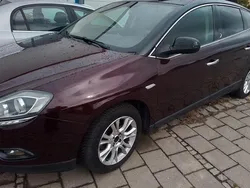 Rot Gebraucht 2011 Lancia Delta Gold Kleinwagen | 3.370 € (Guter Preis)