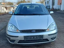 Silber Gebraucht 2003 Ford Focus Viva Limousine | 1.950 € (Fairer Preis)