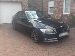 Schwarz Gebraucht 2010 BMW 325 Coupé | 10.999 €
