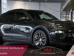 Vulkangrau Gebraucht 2025 Porsche Macan 4 Electric SUV | 99.900 € (Teuer)