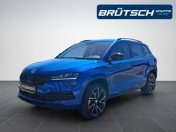 Raceblau Gebraucht 2021 Skoda Karoq SportLine SUV | 26.380 € (Fairer Preis)