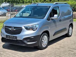 Grau Gebraucht 2020 Opel Combo Edition Van / Kleinbus | 15.450 € (Fairer Preis)