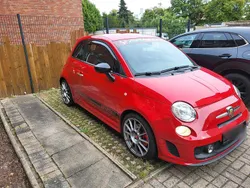 Rot Gebraucht 2025 Fiat 500 Abarth Kleinwagen | 10.600 €