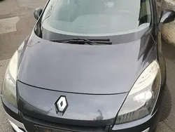 Schwarz Gebraucht 2009 Renault Scénic III Dynamique Van / Kleinbus | 950 € (Superpreis)