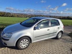 Silber Gebraucht 2004 VW Golf IV Trendline Limousine | 2.000 € (Guter Preis)