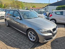 Grau Gebraucht 2010 BMW 320 Kombi | 3.600 € (Guter Preis)
