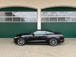 Schwarz Gebraucht 2015 Ford Mustang Limousine | 30.500 €