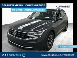 Uranograu Gebraucht 2022 VW Tiguan Life SUV | 20.797 € (Guter Preis)