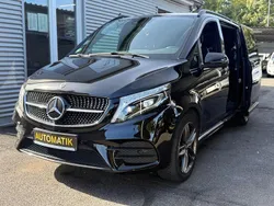 Schwarz Gebraucht 2021 Mercedes V300 AMG line Van / Kleinbus | 58.750 €
