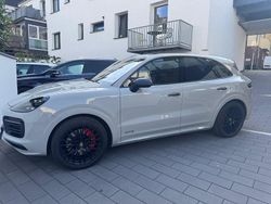 Grau Gebraucht 2023 Porsche Cayenne GTS SUV | 94.200 € (Superpreis)