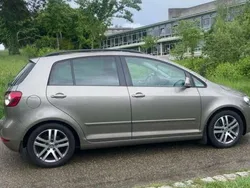 Braun Gebraucht 2009 VW Golf Plus Cross Highline Van / Kleinbus | 5.000 € (Superpreis)