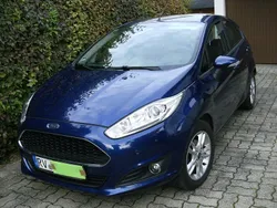 Blau Gebraucht 2017 Ford Fiesta Celebration Kleinwagen | 5.200 € (Guter Preis)