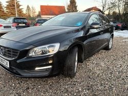 Schwarz Gebraucht 2018 Volvo V60 Kombi | 21.595 € (Guter Preis)